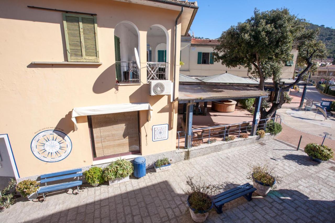 Appartamento In Via Del Mare A Procchio Procchio  Exterior foto